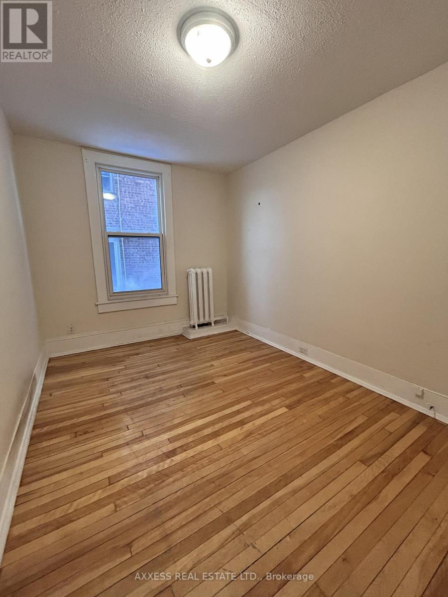 96 Wurtemburg Street, Ottawa, Ontario  K1N 8M2 - Photo 3 - X12907568
