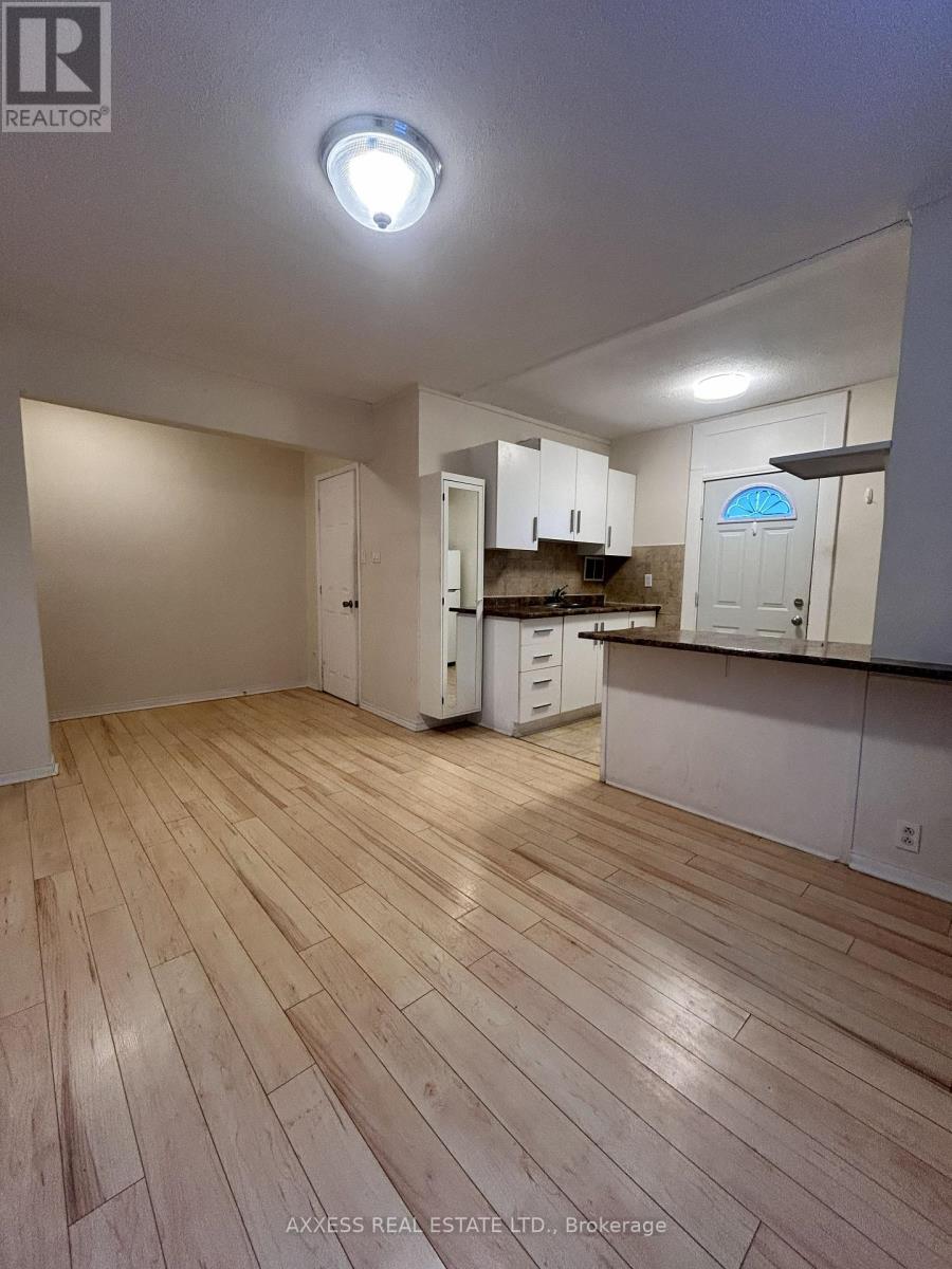 96 Wurtemburg Street, Ottawa, Ontario  K1N 8M2 - Photo 5 - X12907568