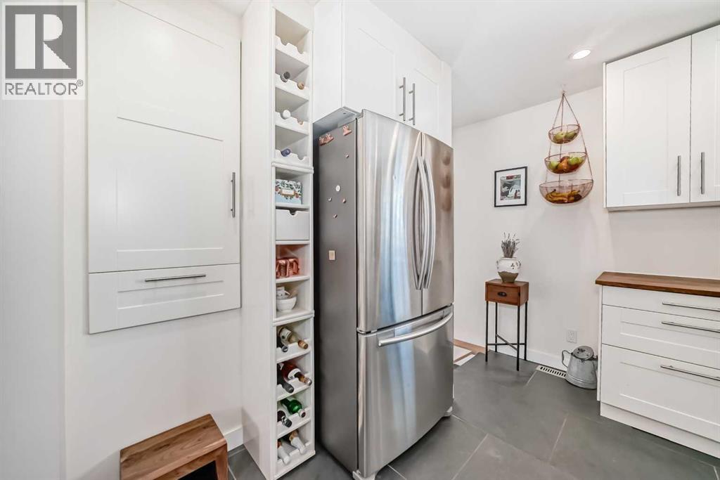 3304 46 Street Sw, Calgary, Alberta  T3E 3W8 - Photo 7 - A2288123