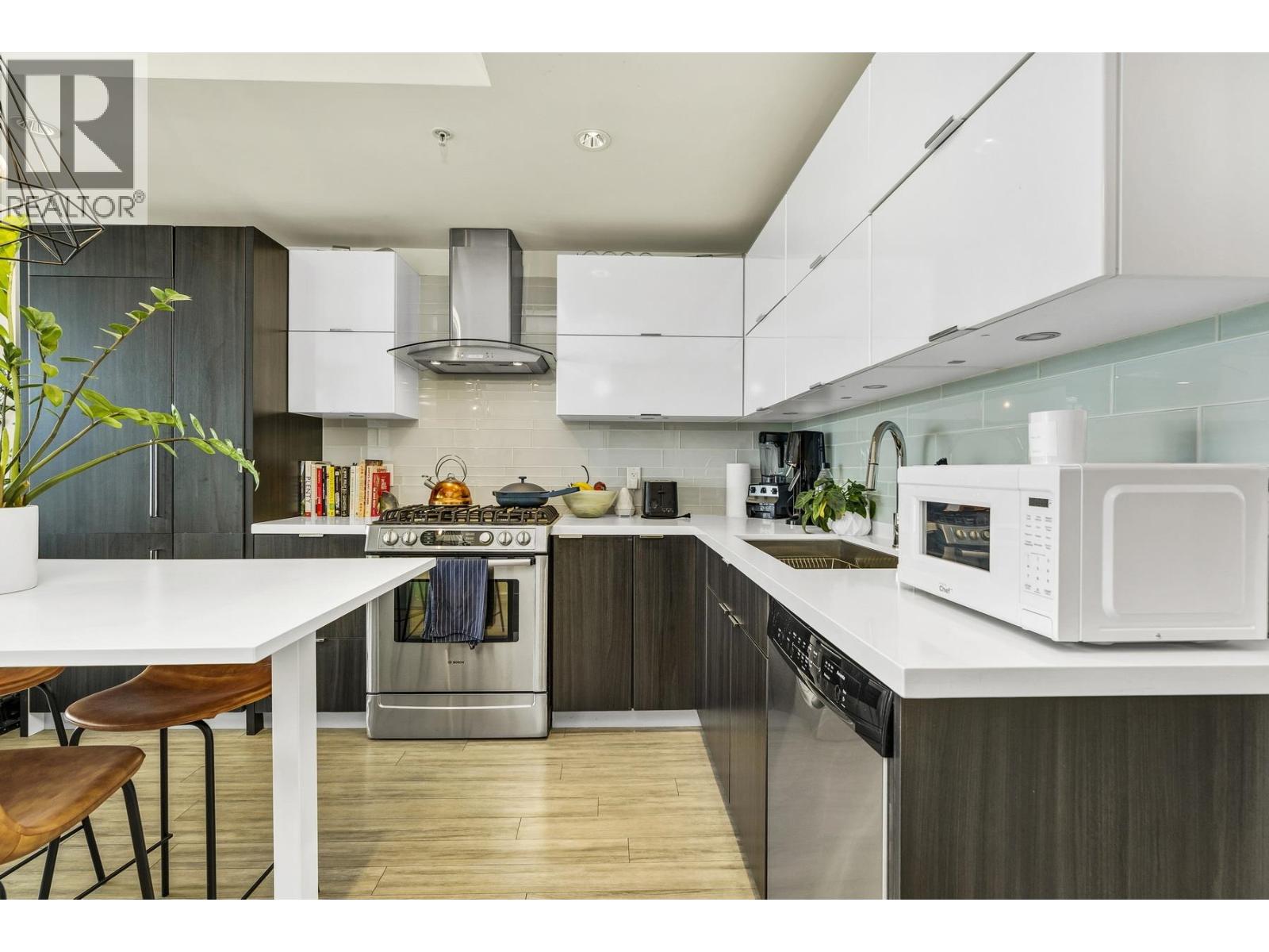 1604 1775 Quebec Street, Vancouver, British Columbia  V5T 0E3 - Photo 4 - R3100813