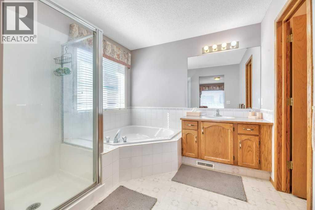 52 Country Hills Green Nw, Calgary, Alberta  T3K 4Y4 - Photo 32 - A2295133