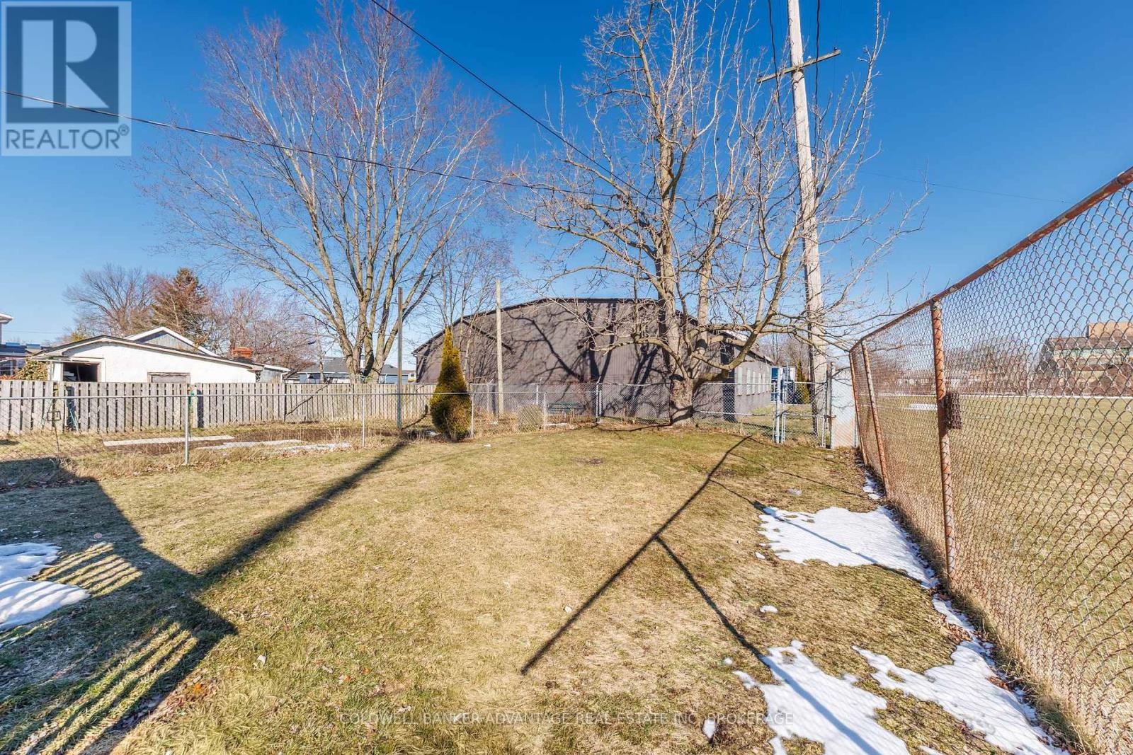 108 Burgar Street, Welland, Ontario  L3B 2S8 - Photo 18 - X12847710