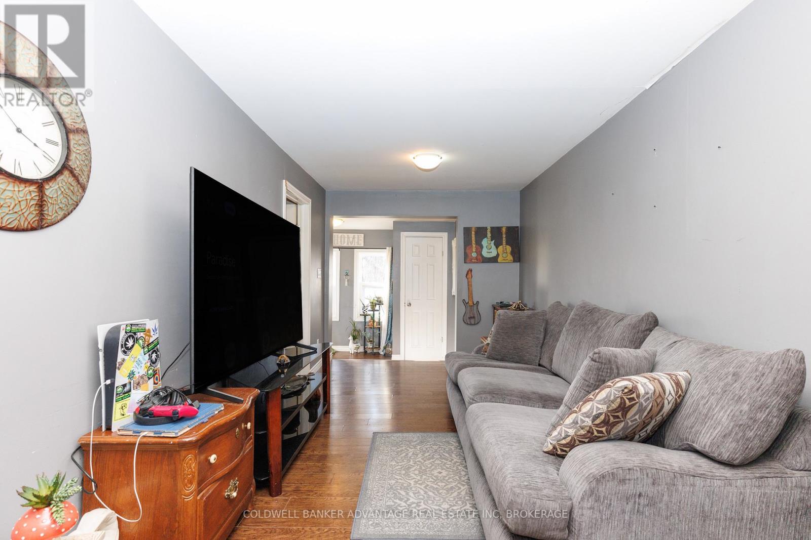 108 Burgar Street, Welland, Ontario  L3B 2S8 - Photo 5 - X12847710