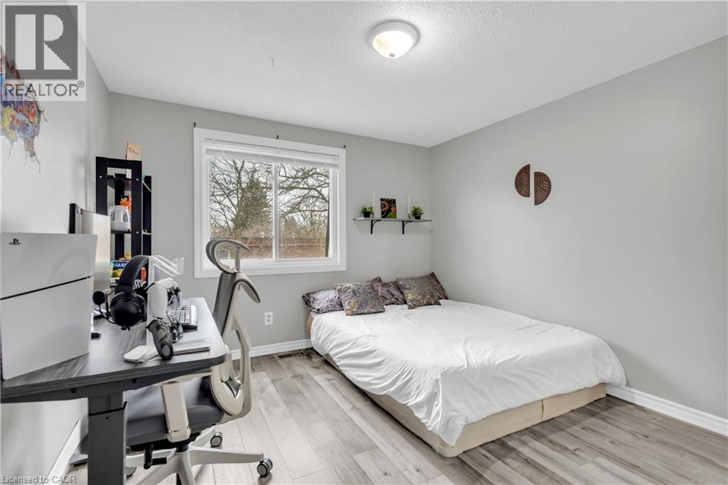 120 Country Club Drive Unit# 73, Guelph, Ontario  N1E 3K7 - Photo 16 - 40814047