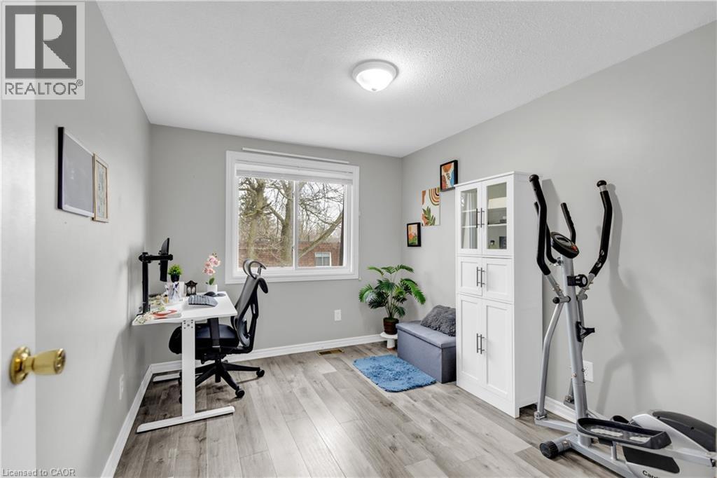 120 Country Club Drive Unit# 73, Guelph, Ontario  N1E 3K7 - Photo 17 - 40814047