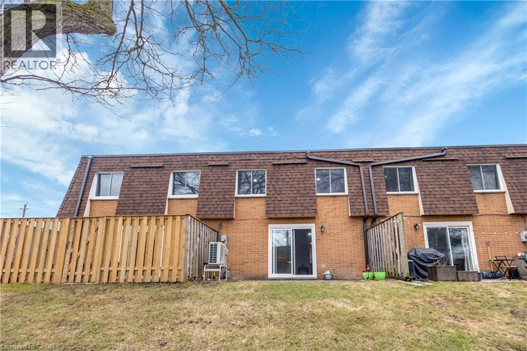 120 Country Club Drive Unit# 73, Guelph, Ontario  N1E 3K7 - Photo 19 - 40814047