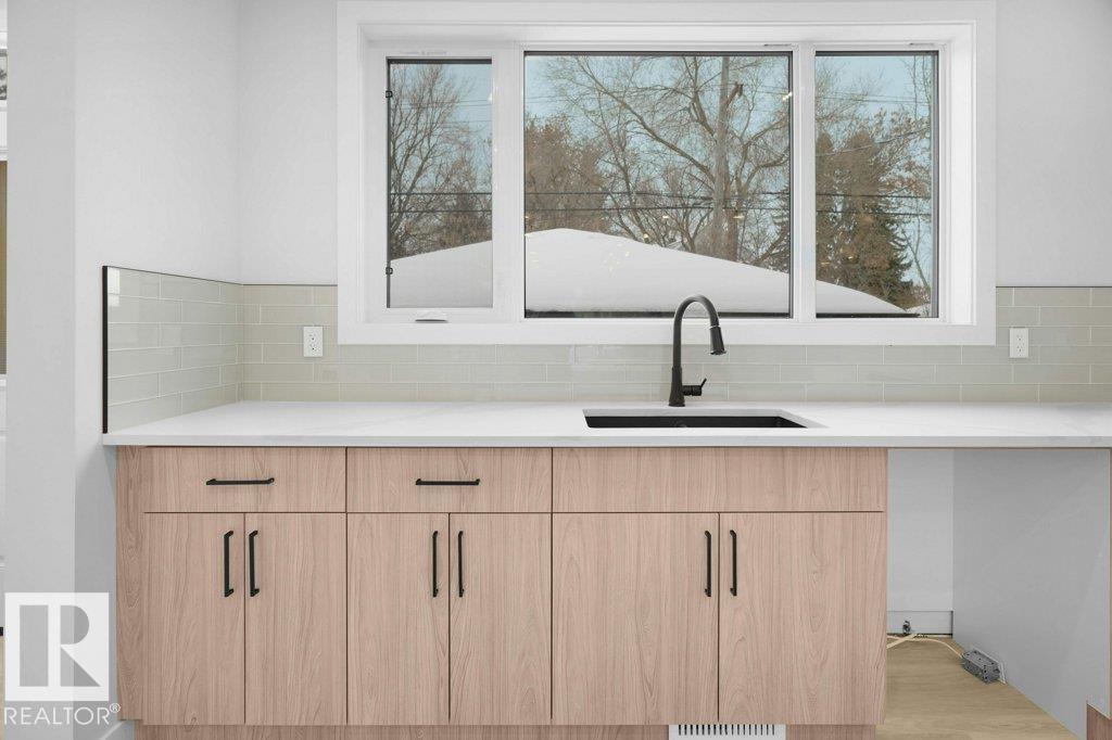 10663 61 Av Nw, Edmonton, Alberta  T6H 1L8 - Photo 10 - E4478632