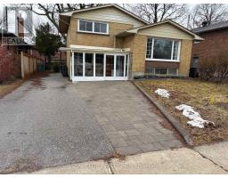 20 SHREWSBURY SQUARE, Toronto, Ontario