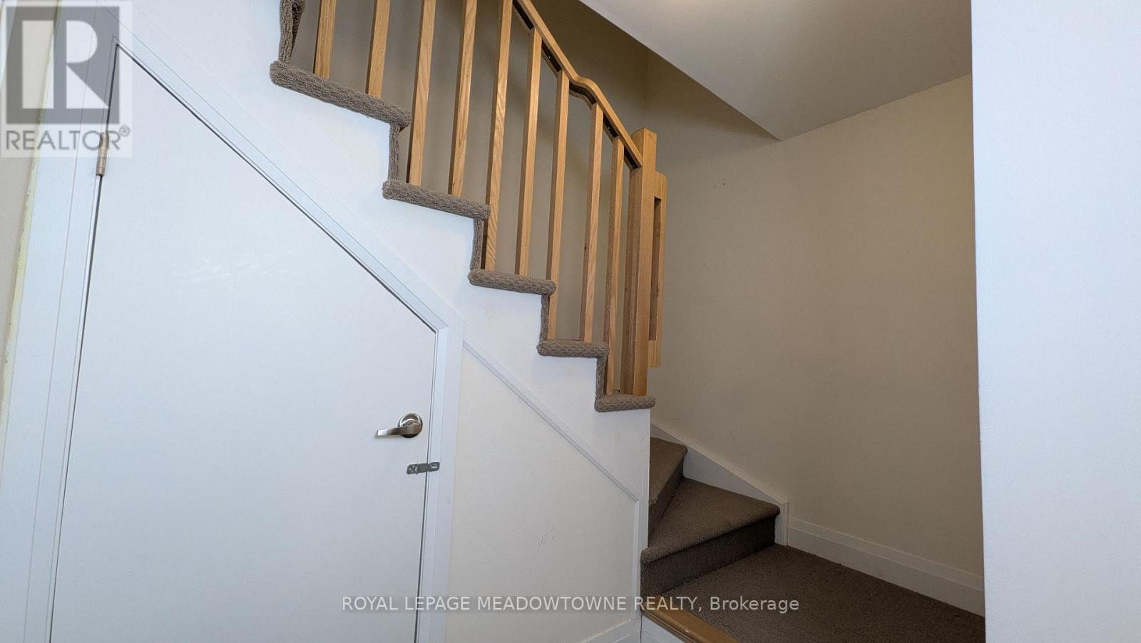 319 - 755 Omega Drive, Pickering, Ontario  L1V 0H1 - Photo 11 - E12701632