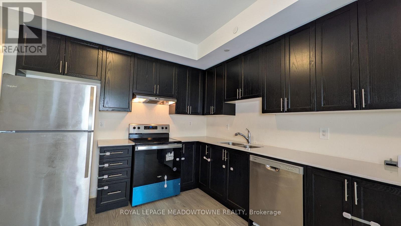 319 - 755 Omega Drive, Pickering, Ontario  L1V 0H1 - Photo 8 - E12701632