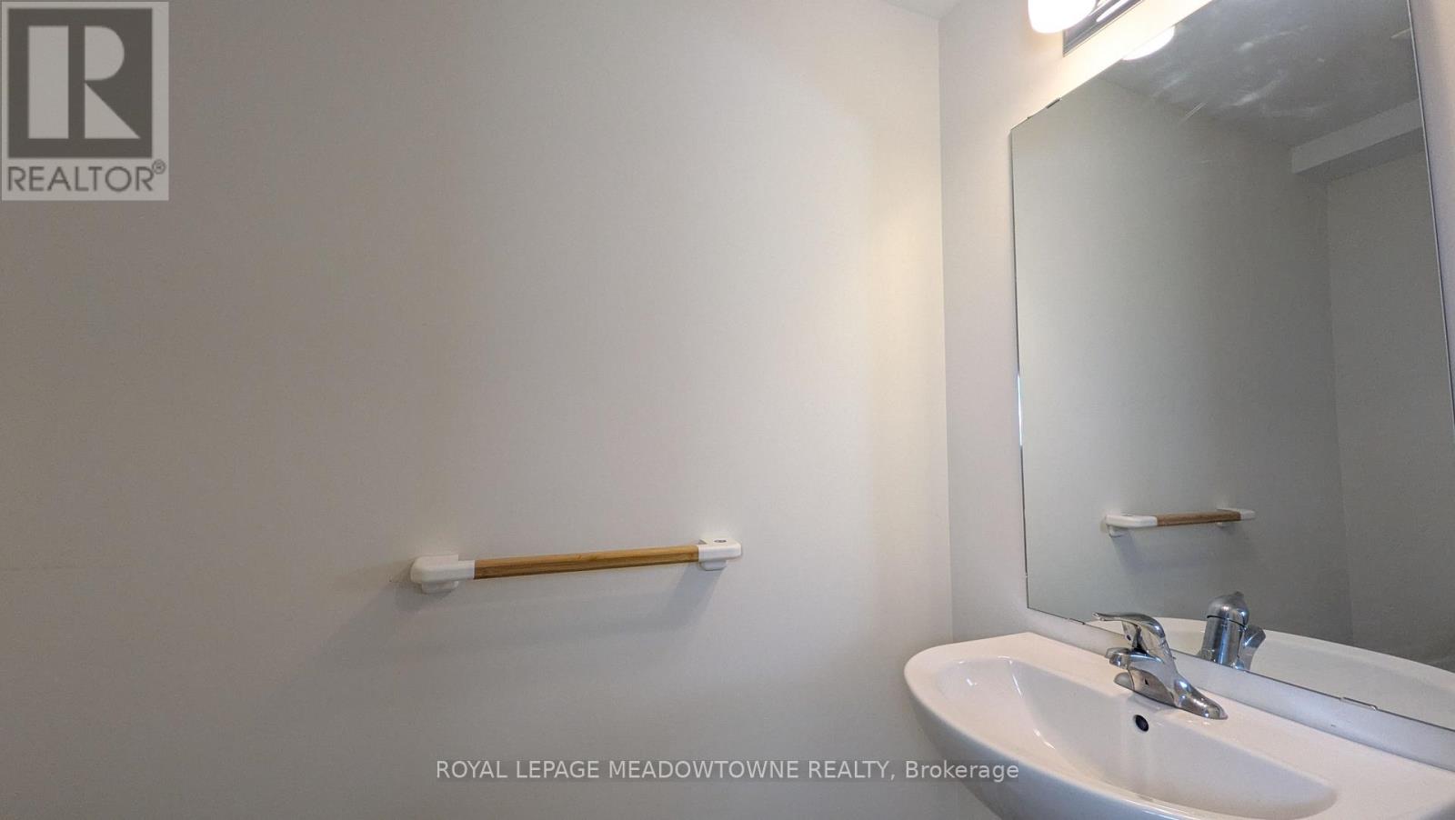 319 - 755 Omega Drive, Pickering, Ontario  L1V 0H1 - Photo 9 - E12701632