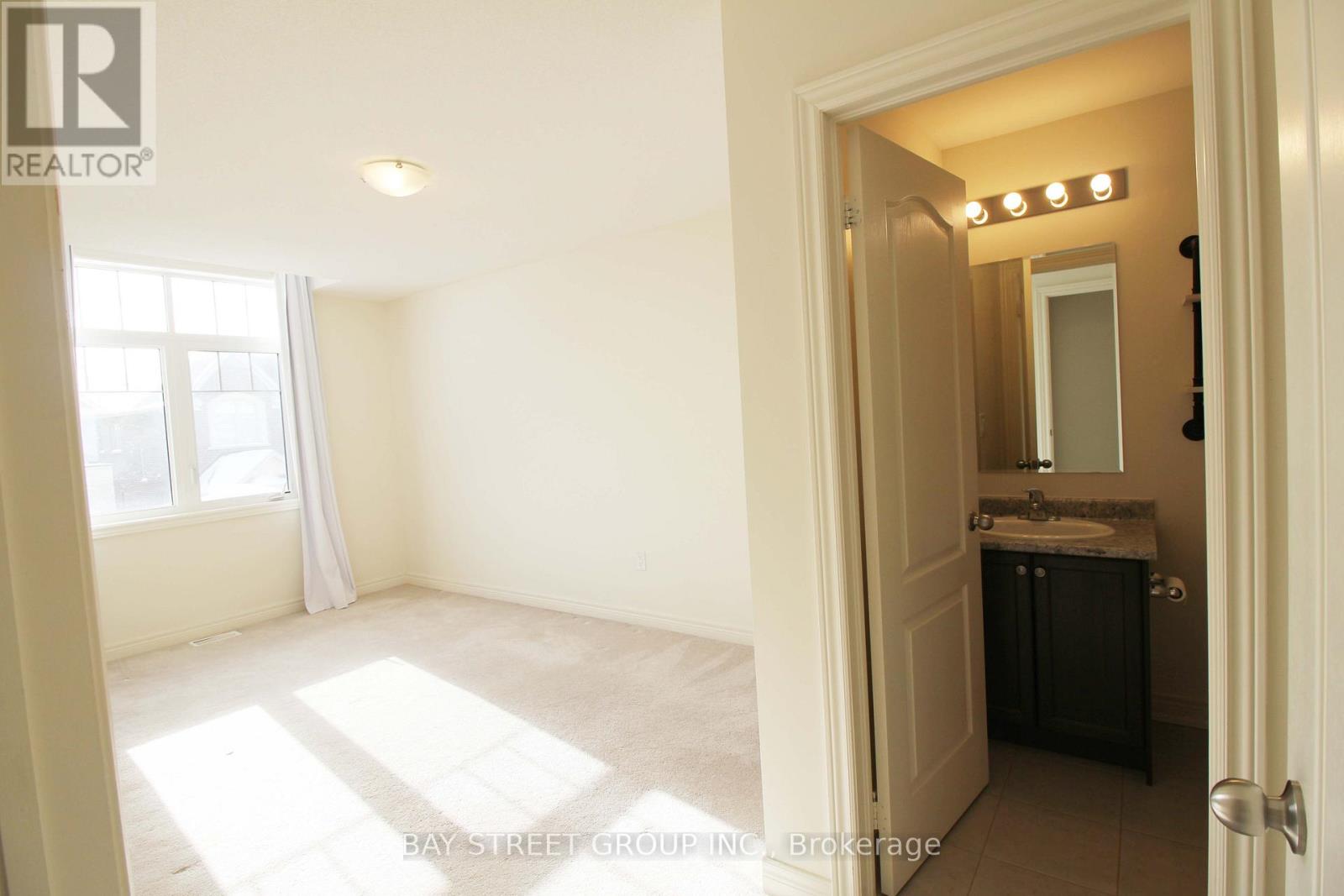 3903 Tufgar Crescent, Burlington, Ontario  L7M 1N7 - Photo 14 - W12907602