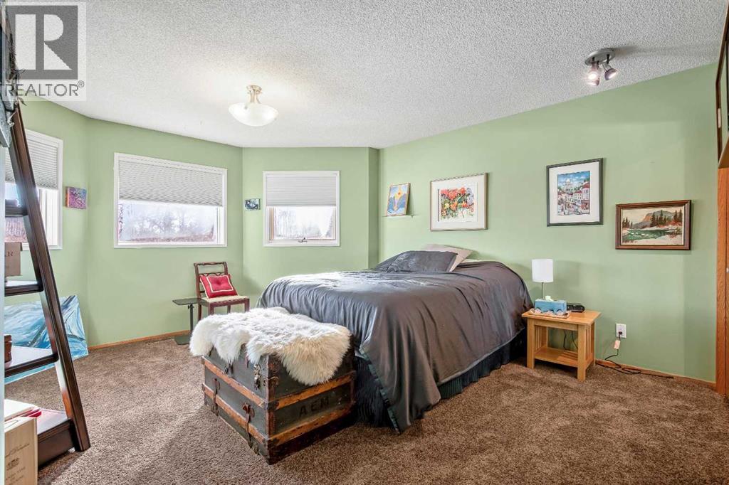 135 Canter Place SW, Calgary, Alberta  T2W 5M9 - Photo 25 - A2292964