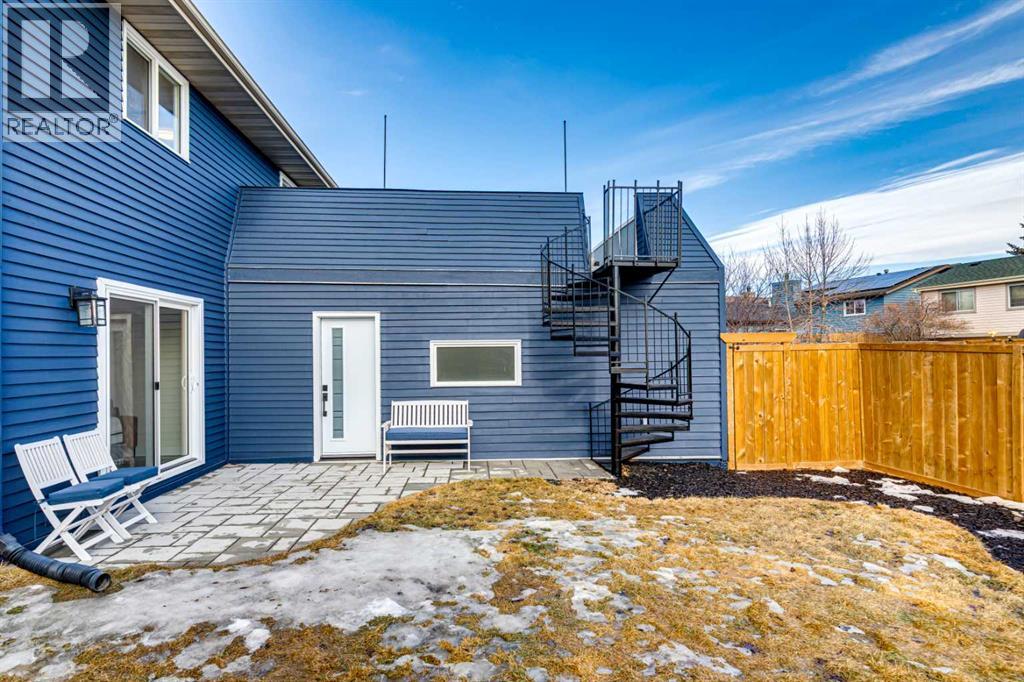 44 Shawcliffe Bay SW, Calgary, Alberta  T2Y 1H1 - Photo 39 - A2293815