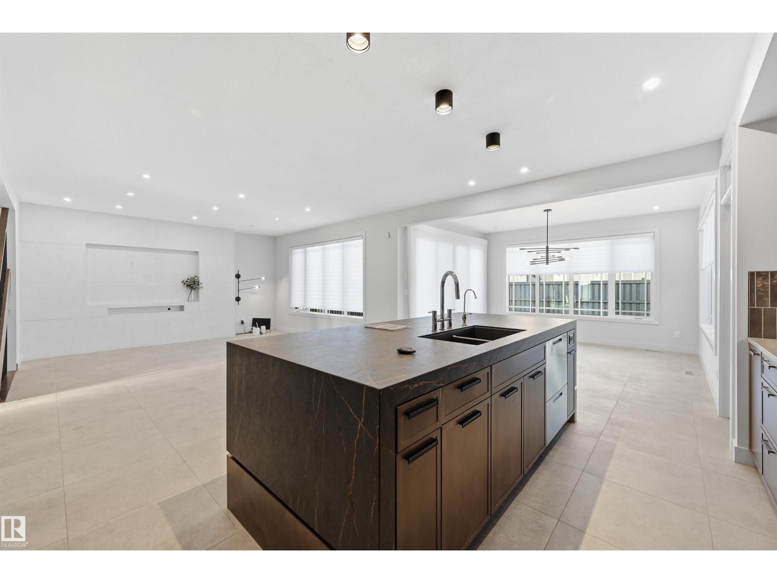 6038 Crawford Dr Sw, Edmonton, Alberta  T6W 4L5 - Photo 19 - E4478634