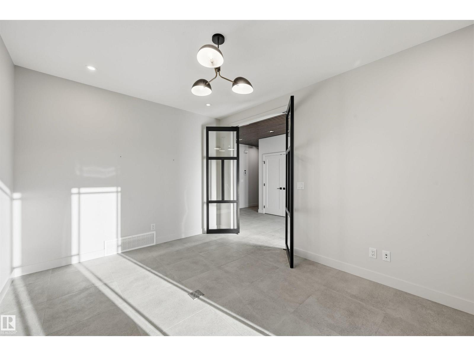 6038 Crawford Dr Sw, Edmonton, Alberta  T6W 4L5 - Photo 8 - E4478634