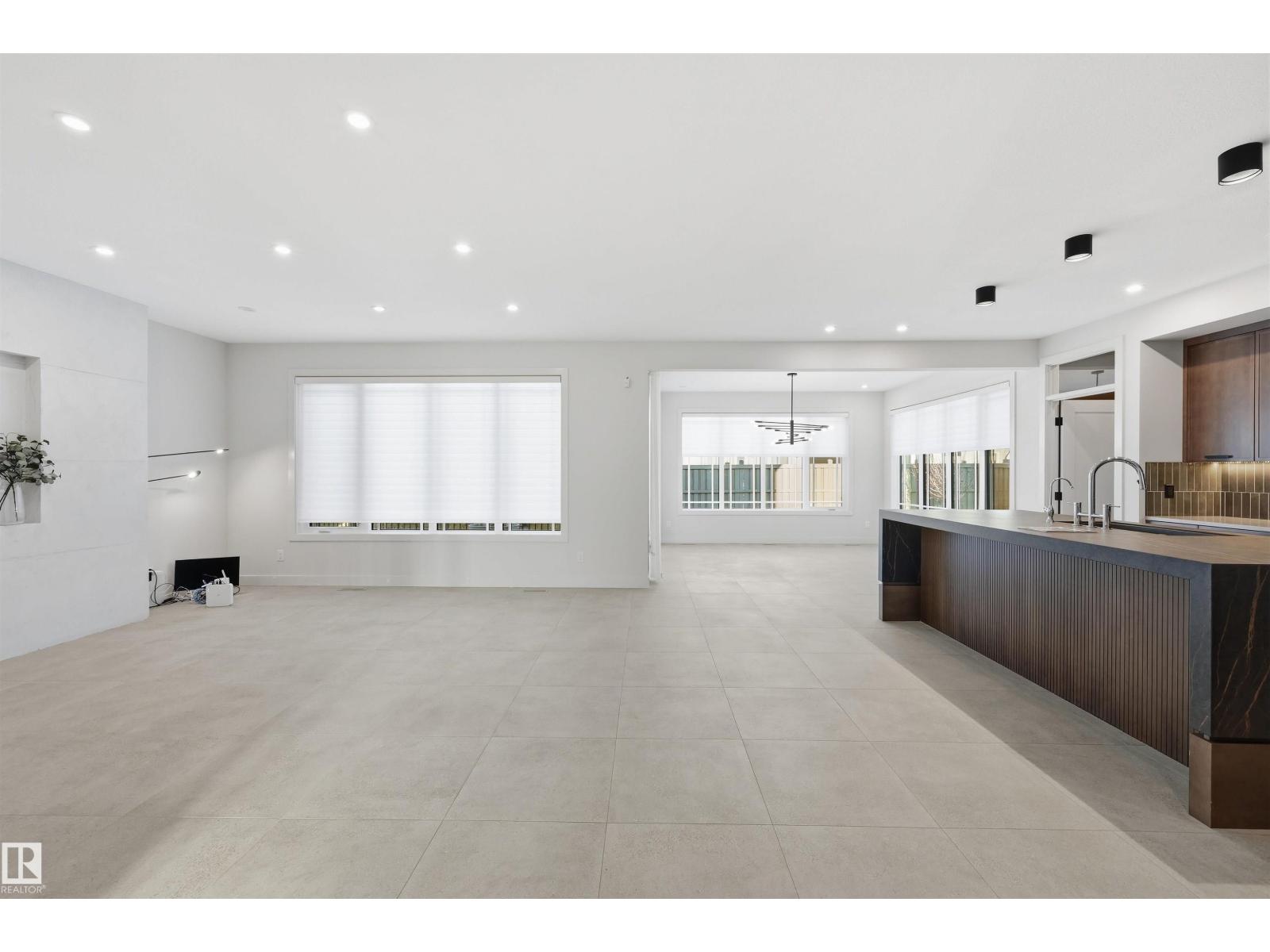 6038 Crawford Dr Sw, Edmonton, Alberta  T6W 4L5 - Photo 9 - E4478634