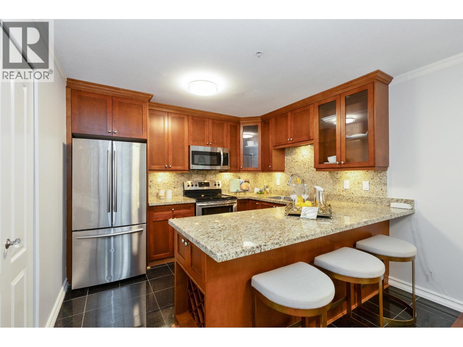 306 1023 Wolfe Avenue, Vancouver, British Columbia  V6H 1V6 - Photo 8 - R3091841