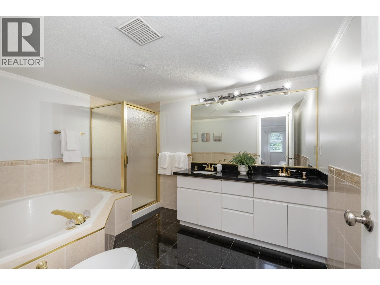 306 1023 Wolfe Avenue, Vancouver, British Columbia  V6H 1V6 - Photo 13 - R3091841