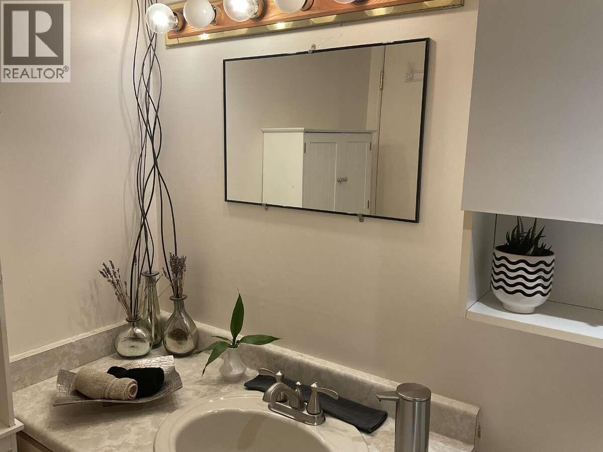 203 211 W 3rd Street, North Vancouver, British Columbia  V7M 1E9 - Photo 10 - R3102173