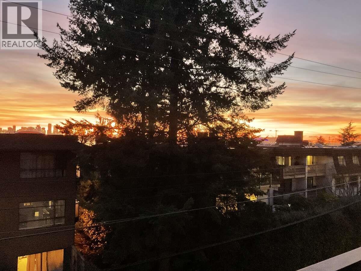 203 211 W 3rd Street, North Vancouver, British Columbia  V7M 1E9 - Photo 16 - R3102173