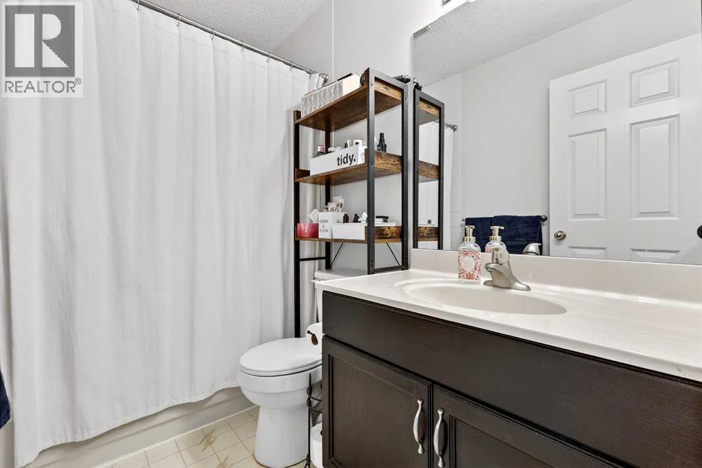 72 Glenbrook Villas SW, Calgary, Alberta  T3E 7E8 - Photo 26 - A2282657