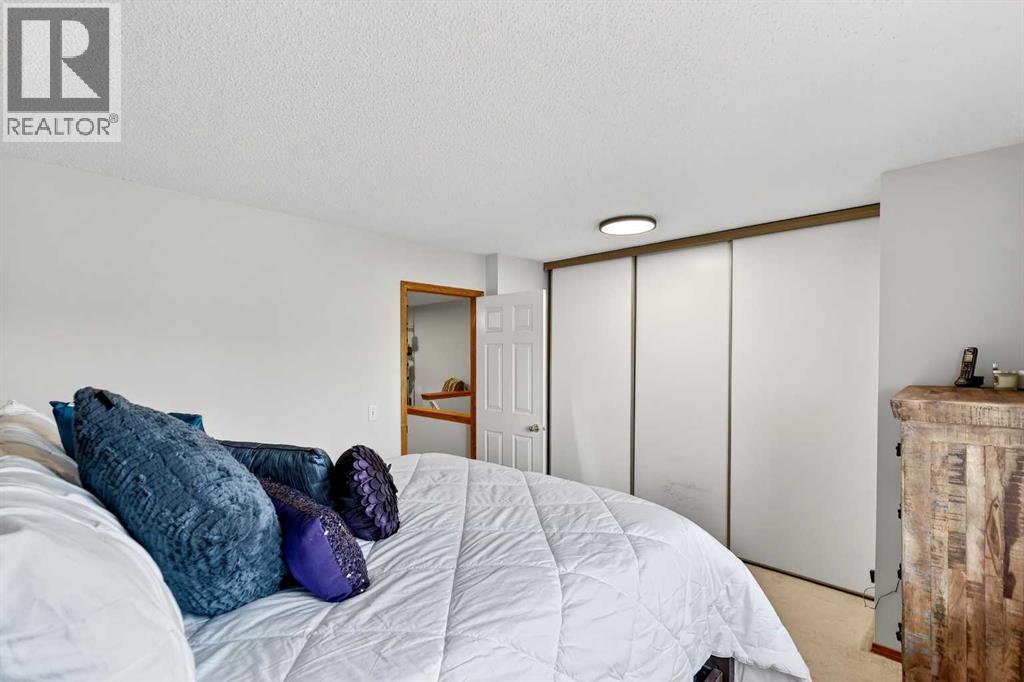 72 Glenbrook Villas SW, Calgary, Alberta  T3E 7E8 - Photo 25 - A2282657