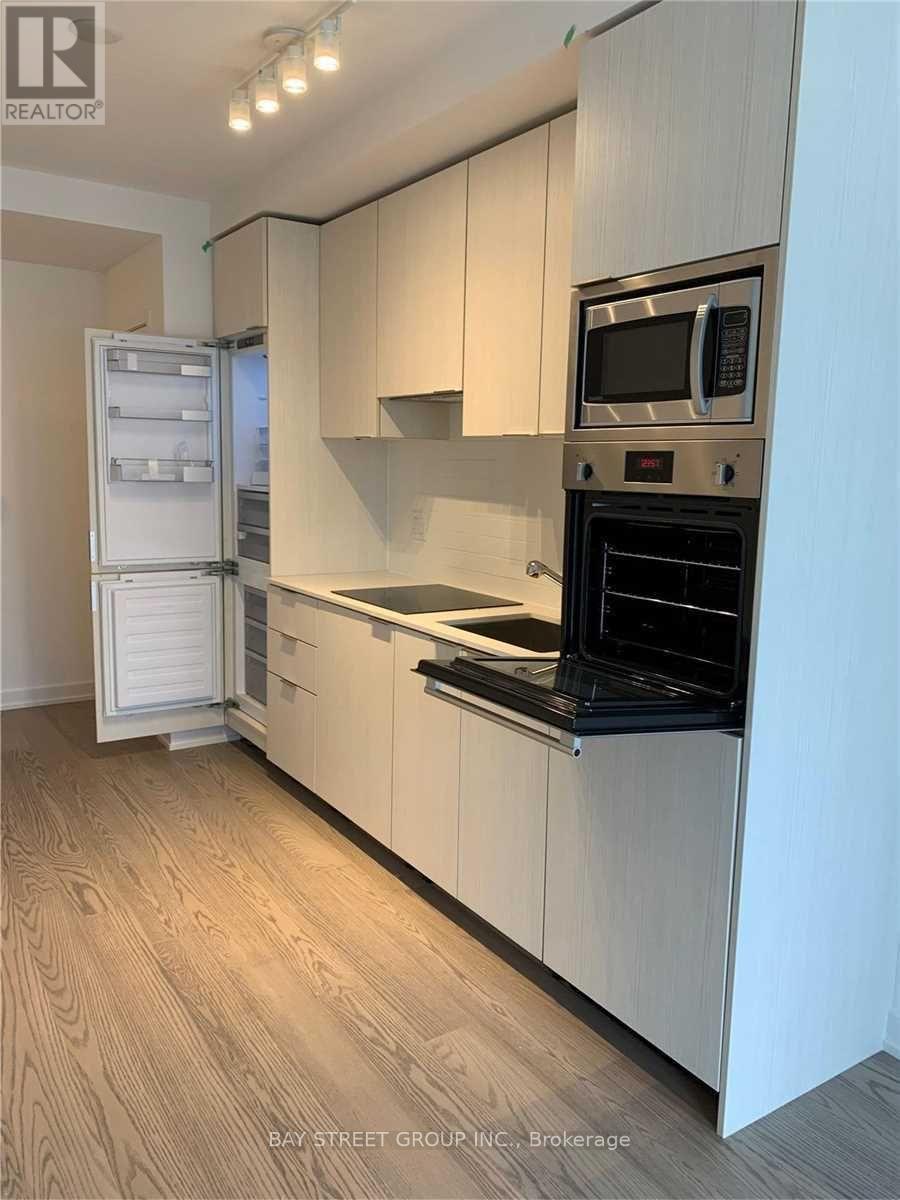 614 - 11 Wellesley Street W, Toronto, Ontario  M4Y 1E8 - Photo 7 - C12907618