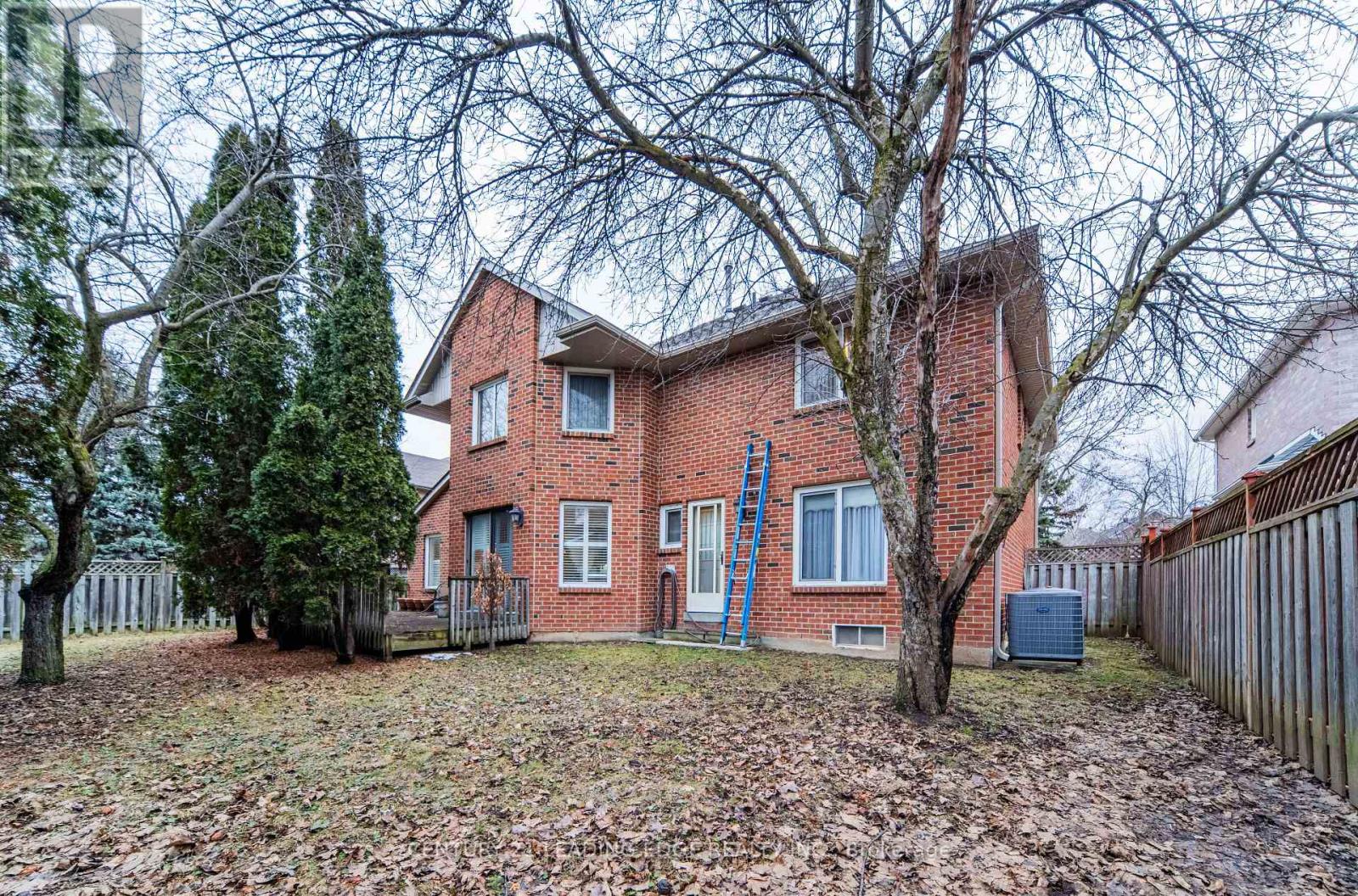 49 Kerrigan Crescent, Markham, Ontario  L3R 7T6 - Photo 43 - N12907616