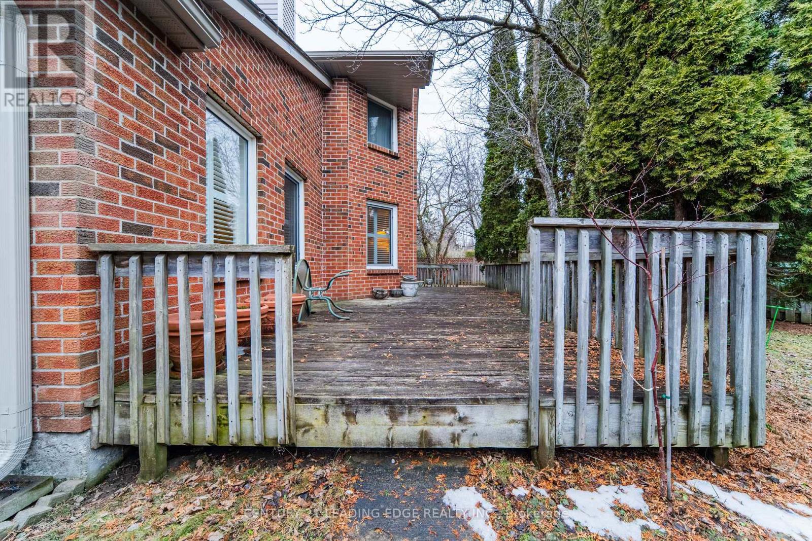 49 Kerrigan Crescent, Markham, Ontario  L3R 7T6 - Photo 45 - N12907616