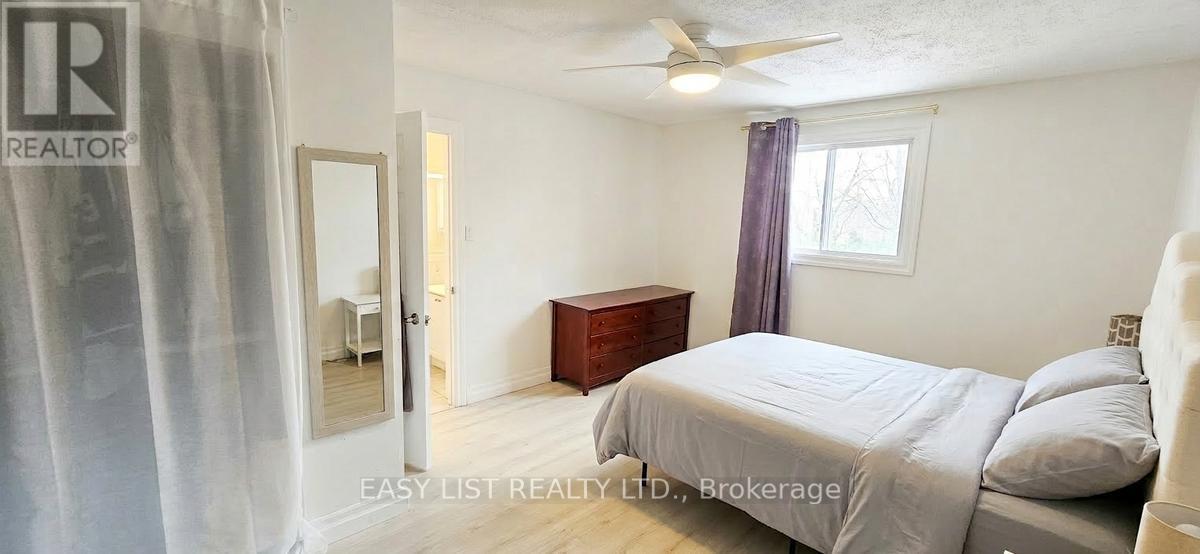 1320 Odessa Crescent, Oakville, Ontario  L6H 1R8 - Photo 14 - W12907610