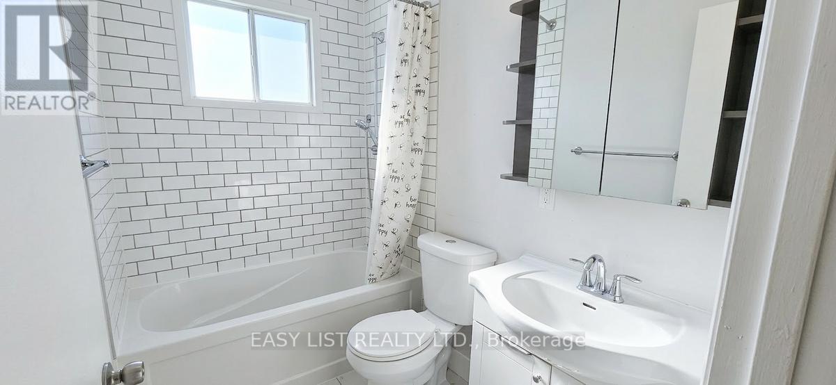 1320 Odessa Crescent, Oakville, Ontario  L6H 1R8 - Photo 21 - W12907610