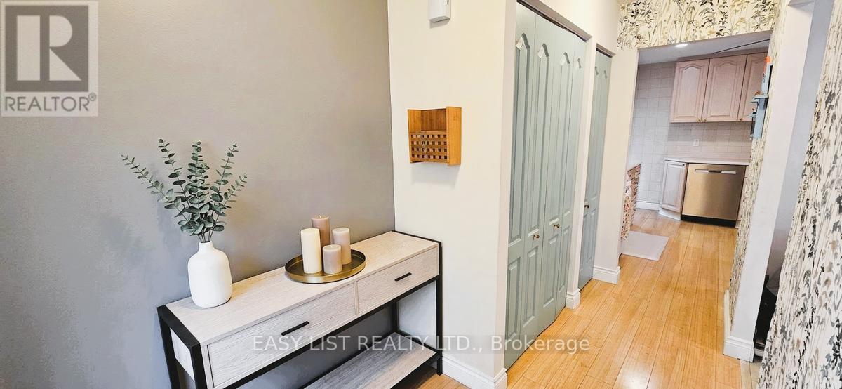 1320 Odessa Crescent, Oakville, Ontario  L6H 1R8 - Photo 26 - W12907610