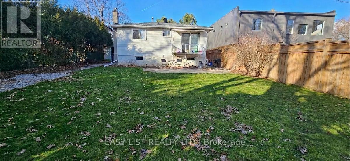 1320 Odessa Crescent, Oakville, Ontario  L6H 1R8 - Photo 30 - W12907610