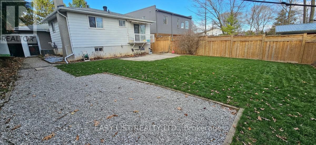 1320 Odessa Crescent, Oakville, Ontario  L6H 1R8 - Photo 31 - W12907610