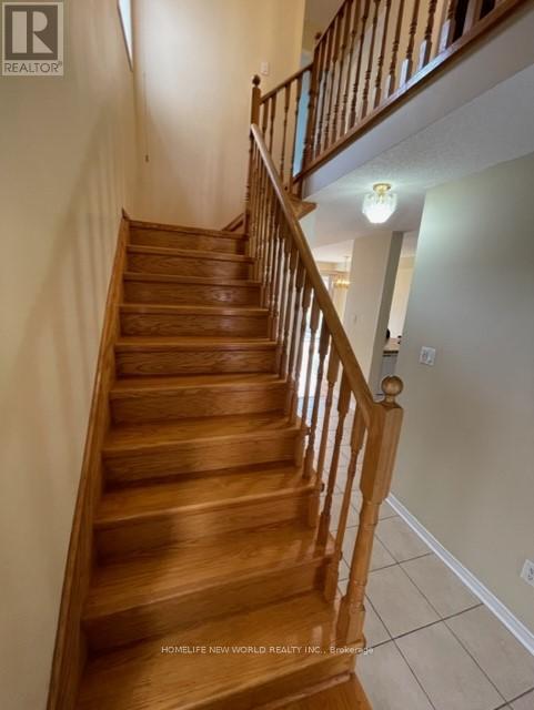 103 Cadillac Crescent, Brampton, Ontario  L7A 3B5 - Photo 7 - W12907612