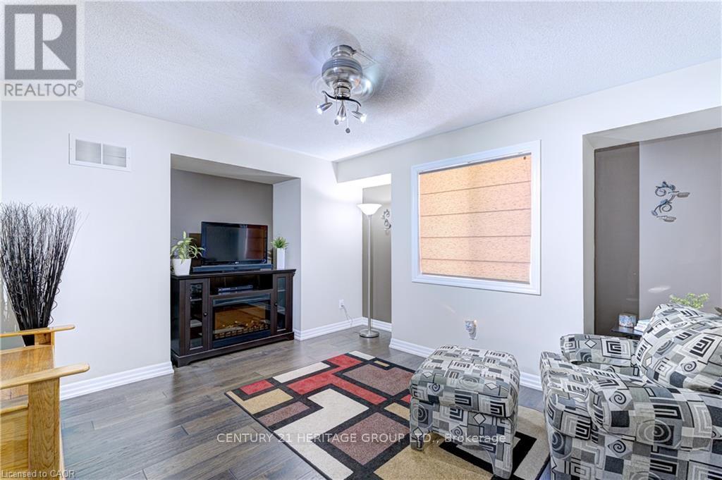 1406 Marshall Crescent, Milton, Ontario  L9T 6T9 - Photo 31 - W12907614