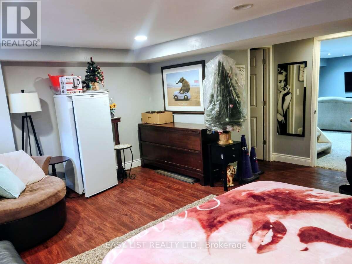 6697 Huggins Street, Niagara Falls, Ontario  L2J 1H8 - Photo 6 - X12907626