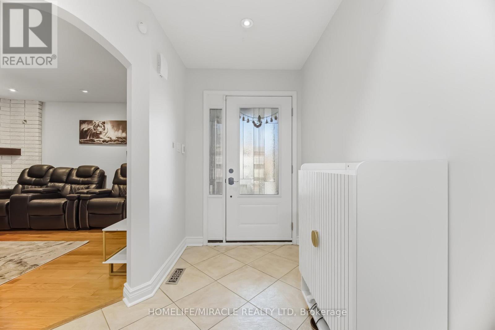 60 Trewartha Crescent, Brampton, Ontario  L6Z 1X4 - Photo 6 - W12874650