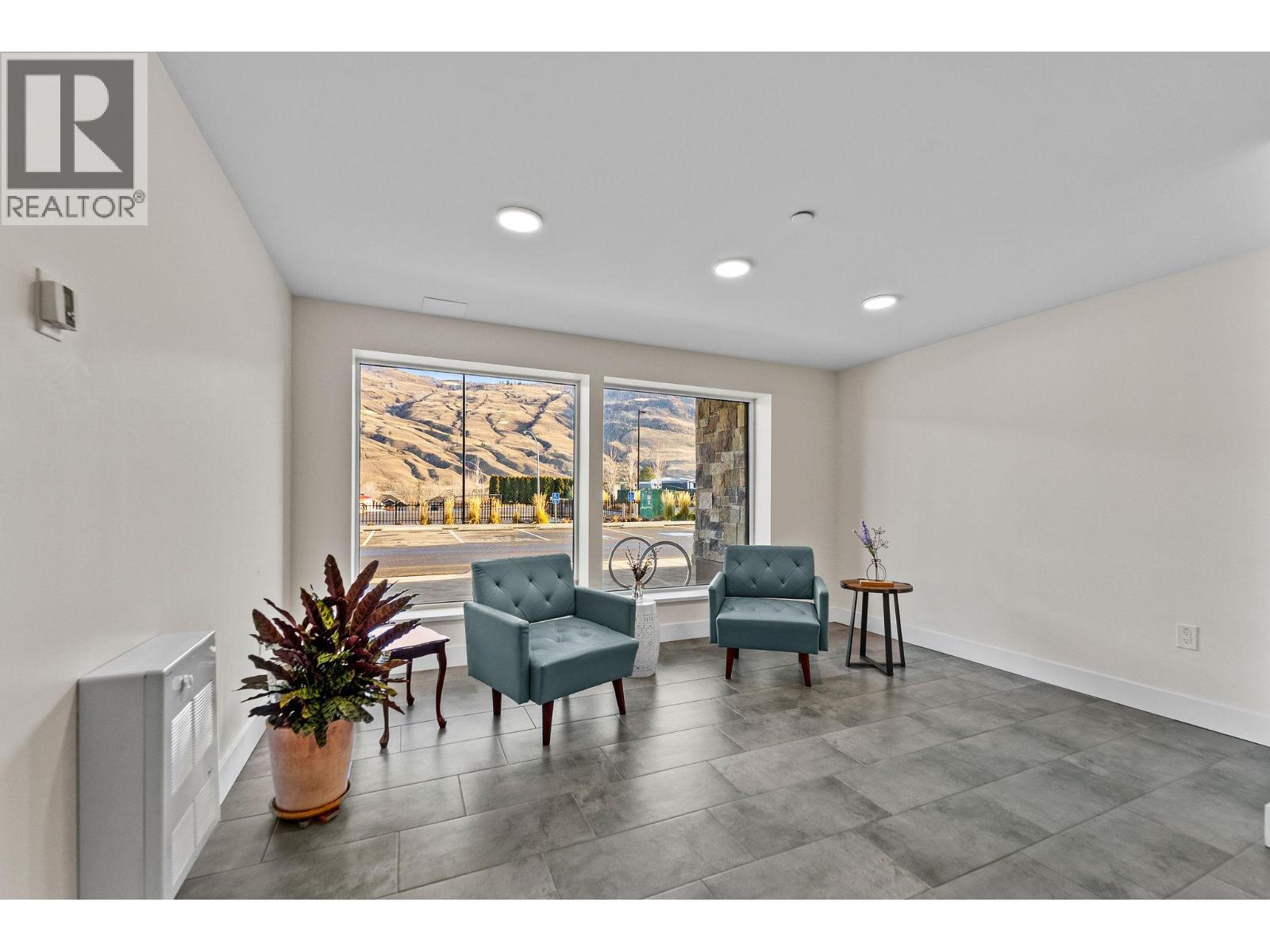 651 Dunes Drive Unit# 207, Kamloops, British Columbia  V2B 0K2 - Photo 4 - 10371747