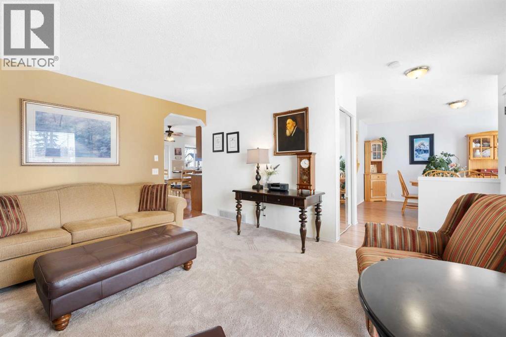 33 Tuscany Valley View NW, Calgary, Alberta  T3L 2A5 - Photo 4 - A2293994