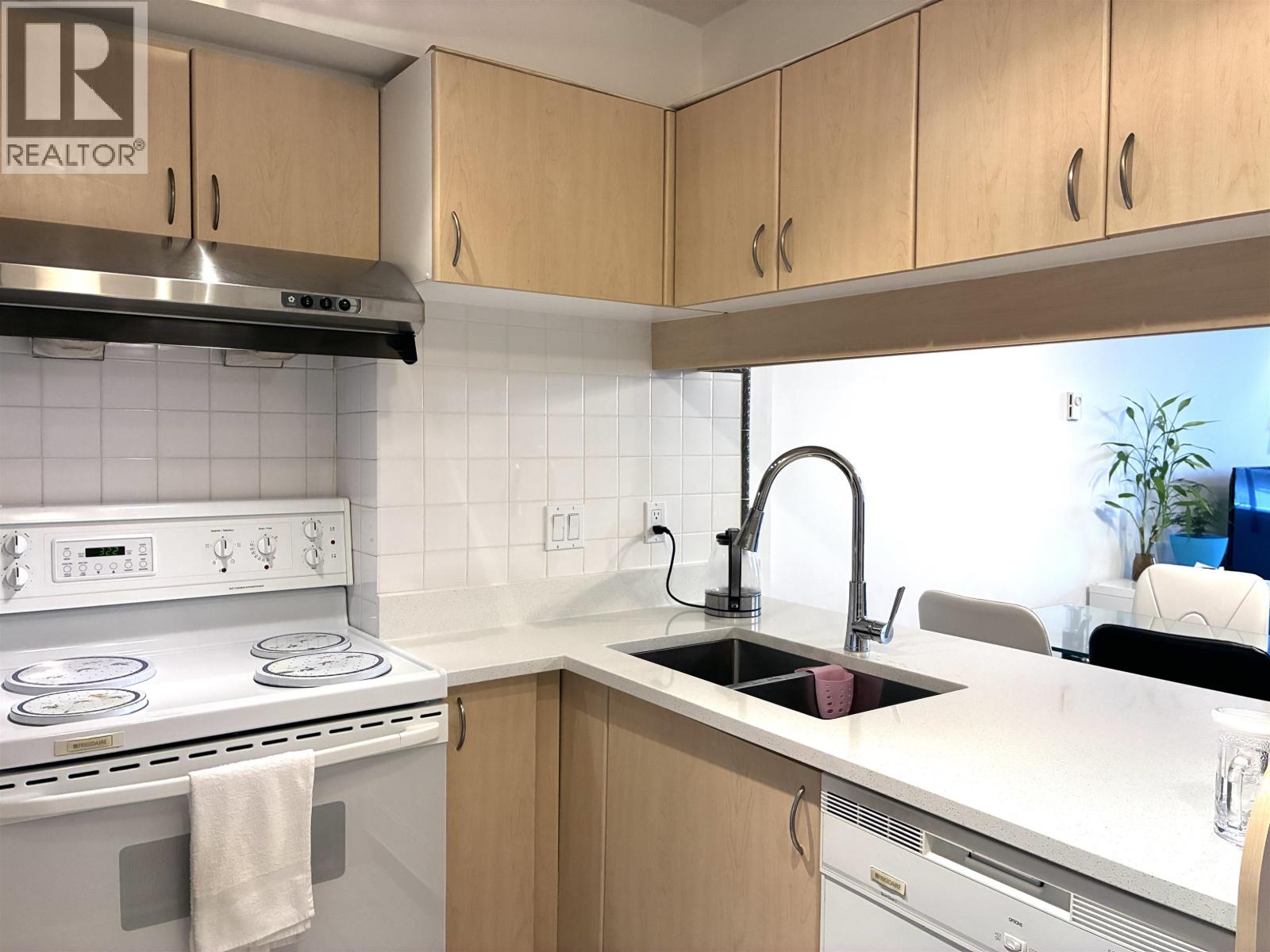 607 6611 Cooney Road, Richmond, British Columbia  V6Y 4C5 - Photo 10 - R3101580