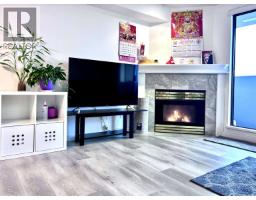 607 6611 COONEY ROAD, Richmond, British Columbia