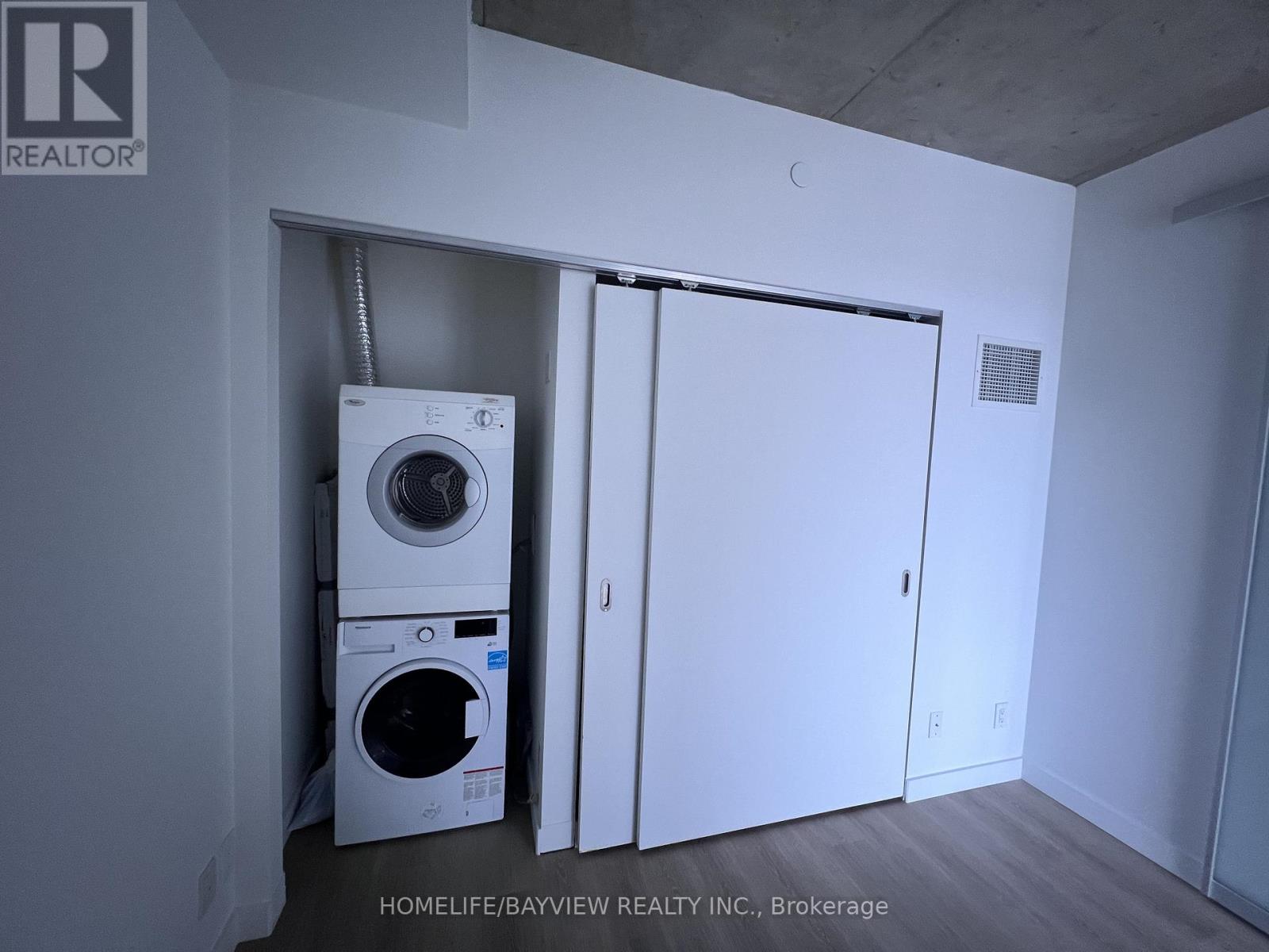 707 - 111 Bathurst Street, Toronto, Ontario  M5V 2R1 - Photo 9 - C12907632