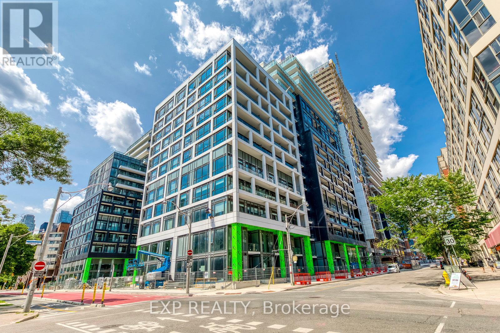 824 SE - 60 PRINCESS STREET, Toronto, Ontario