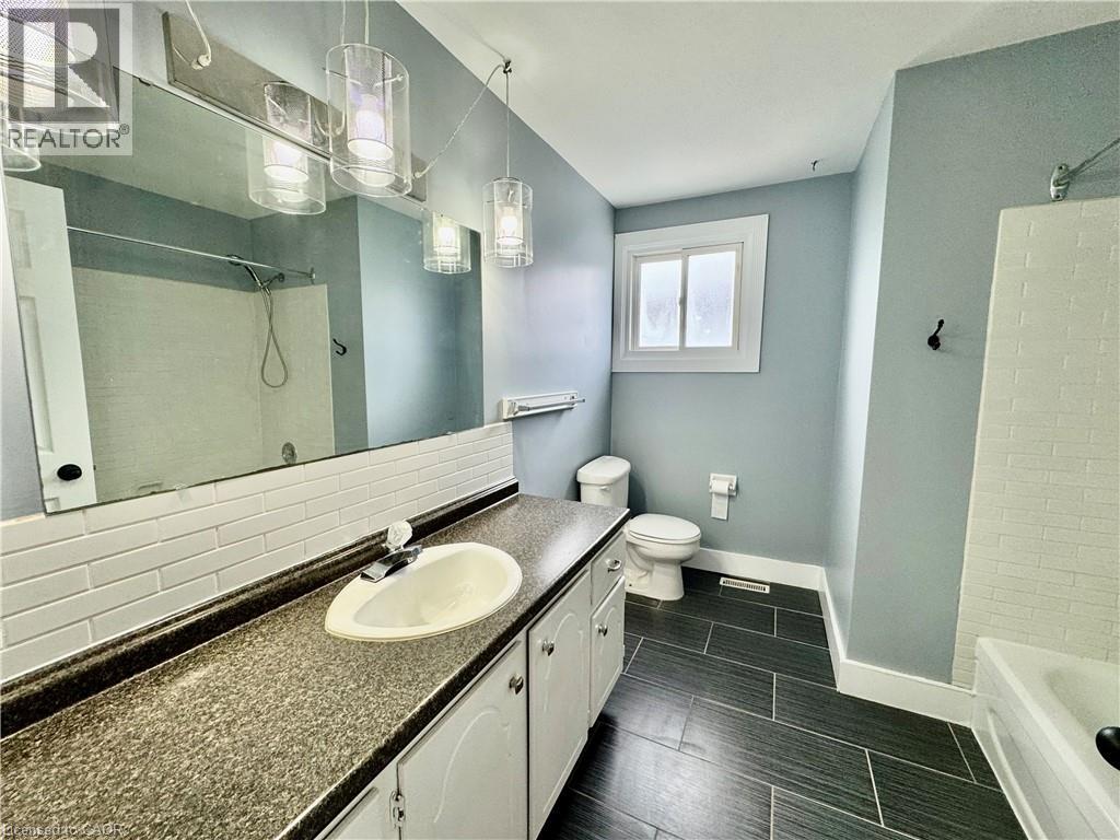 123 Toynbee Crescent, Kitchener, Ontario N2N 1R8 - Photo 17 - 40814003