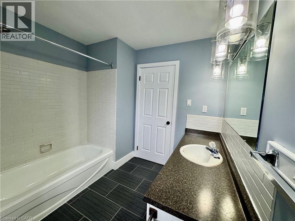 123 Toynbee Crescent, Kitchener, Ontario N2N 1R8 - Photo 18 - 40814003