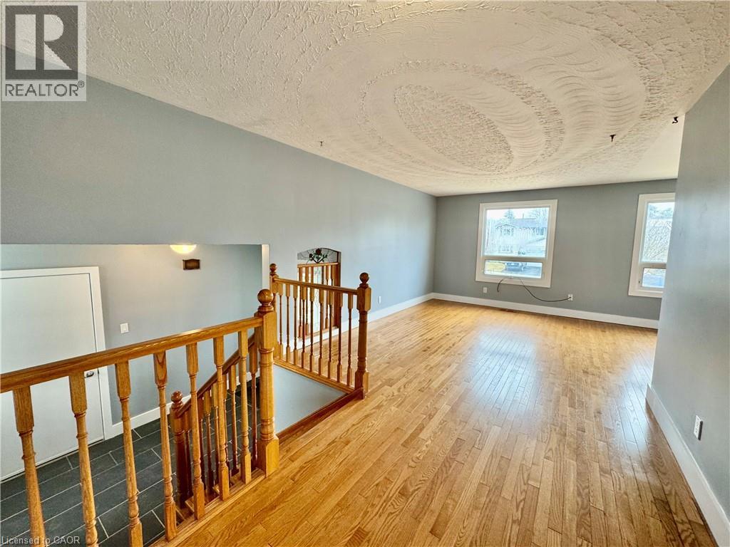 123 Toynbee Crescent, Kitchener, Ontario N2N 1R8 - Photo 5 - 40814003