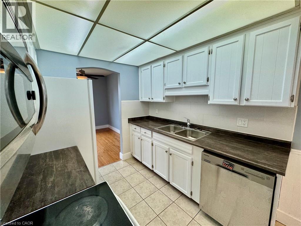 123 Toynbee Crescent, Kitchener, Ontario N2N 1R8 - Photo 7 - 40814003