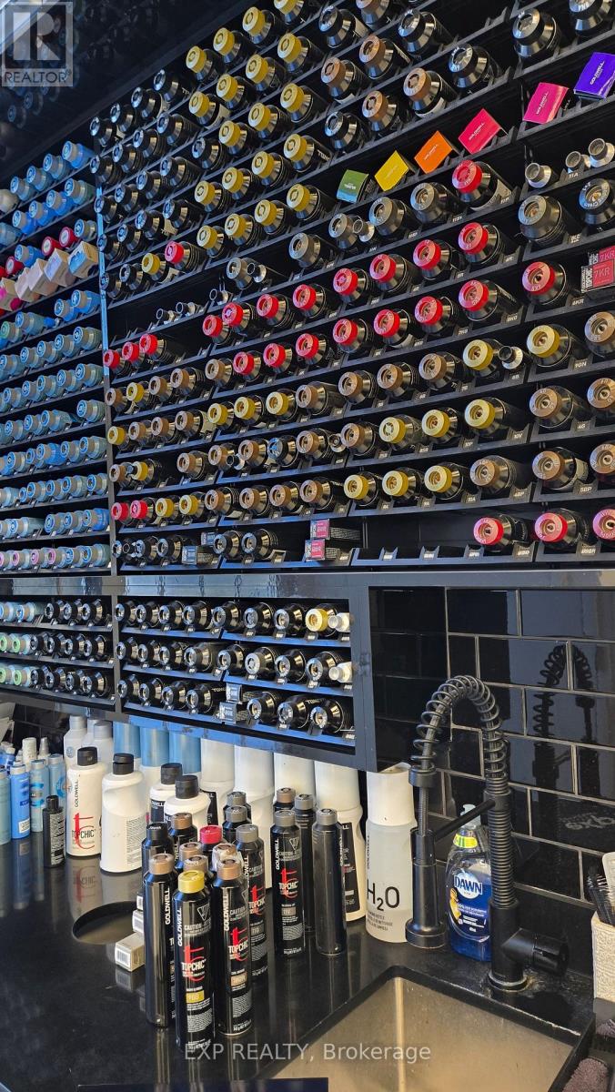 1 - 1903 Ironoak Way, Oakville, Ontario  L6H 0N1 - Photo 7 - W12907628